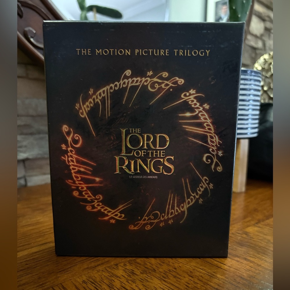 The Lord of the Rings Motion Picture Blu-ray and digital copy Trilogy Box Set
